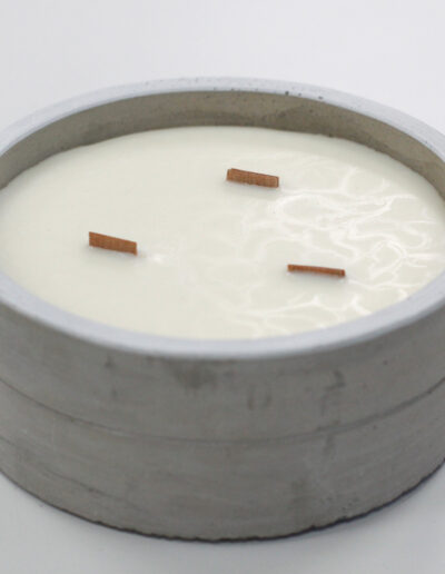 Large Round - Patchouli & Dark Amber