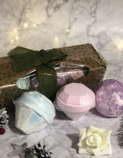 Set Of 3 Gemstone Bath Bombs Gift Pack Mix 1