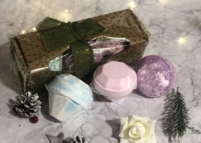 Set Of 3 Gemstone Bath Bombs Gift Pack Mix 1