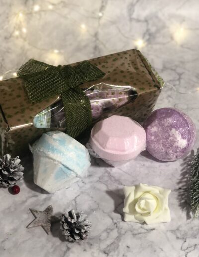 Set Of 3 Gemstone Bath Bombs Gift Pack Mix 1