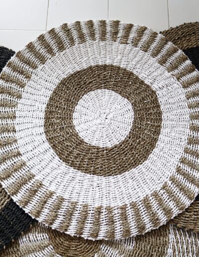 Round Seagrass White & Tan - Sun - 1m