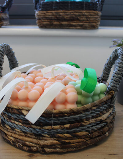 Banana Leaf & Hitam Raffia Basket- Set of 2