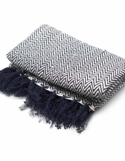 Boho Comfort Throws - 140 x 200 cm - Navy Zigzag