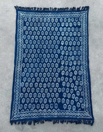 Handmade Indigo Throw - 170 x 120 cm - Chhota Flower