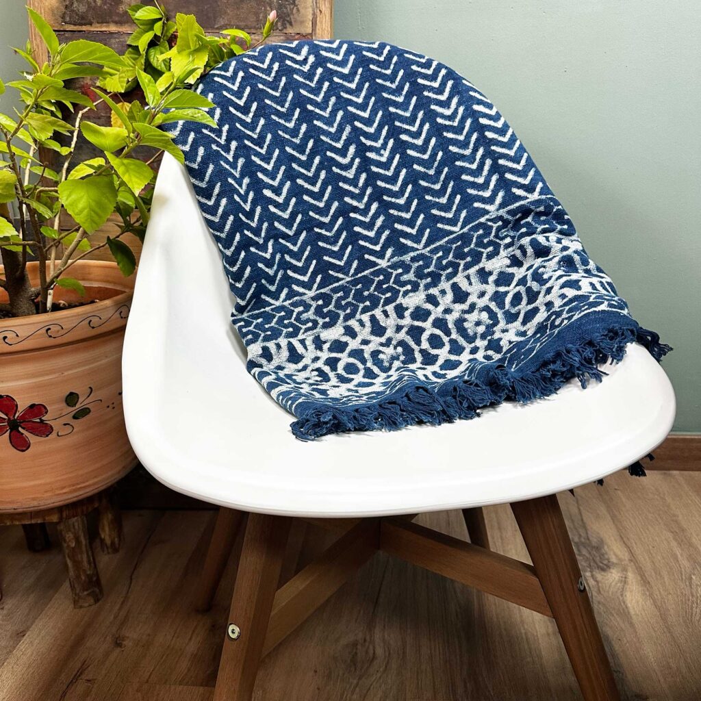 Handmade Indigo Throw - 170 x 120 cm - Seedha Arrows