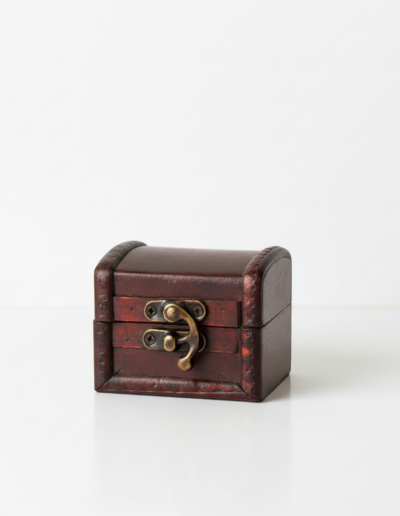Colonial-Boxes-Leather-Effect-Medium
