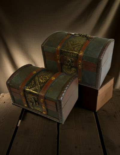 Sets of 2 Colonial Boxes – Metal Embossed