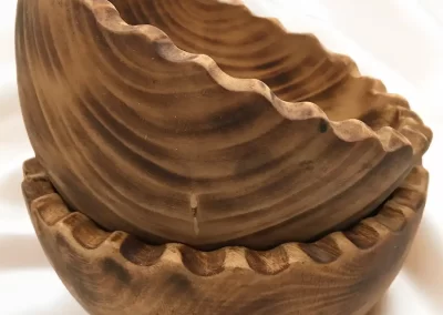 Scallop Wavy Edge Medium Wooden Bowl