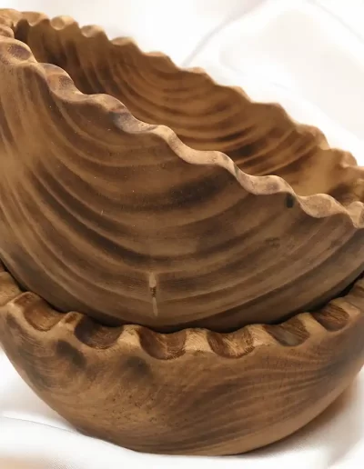 Scallop Wavy Edge Medium Wooden Bowl
