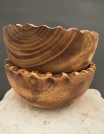 Scallop Wavy Edge Medium Wooden Bowl