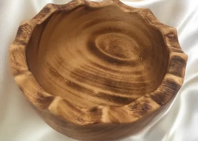 Scallop Wavy Edge Small Wooden Bowl